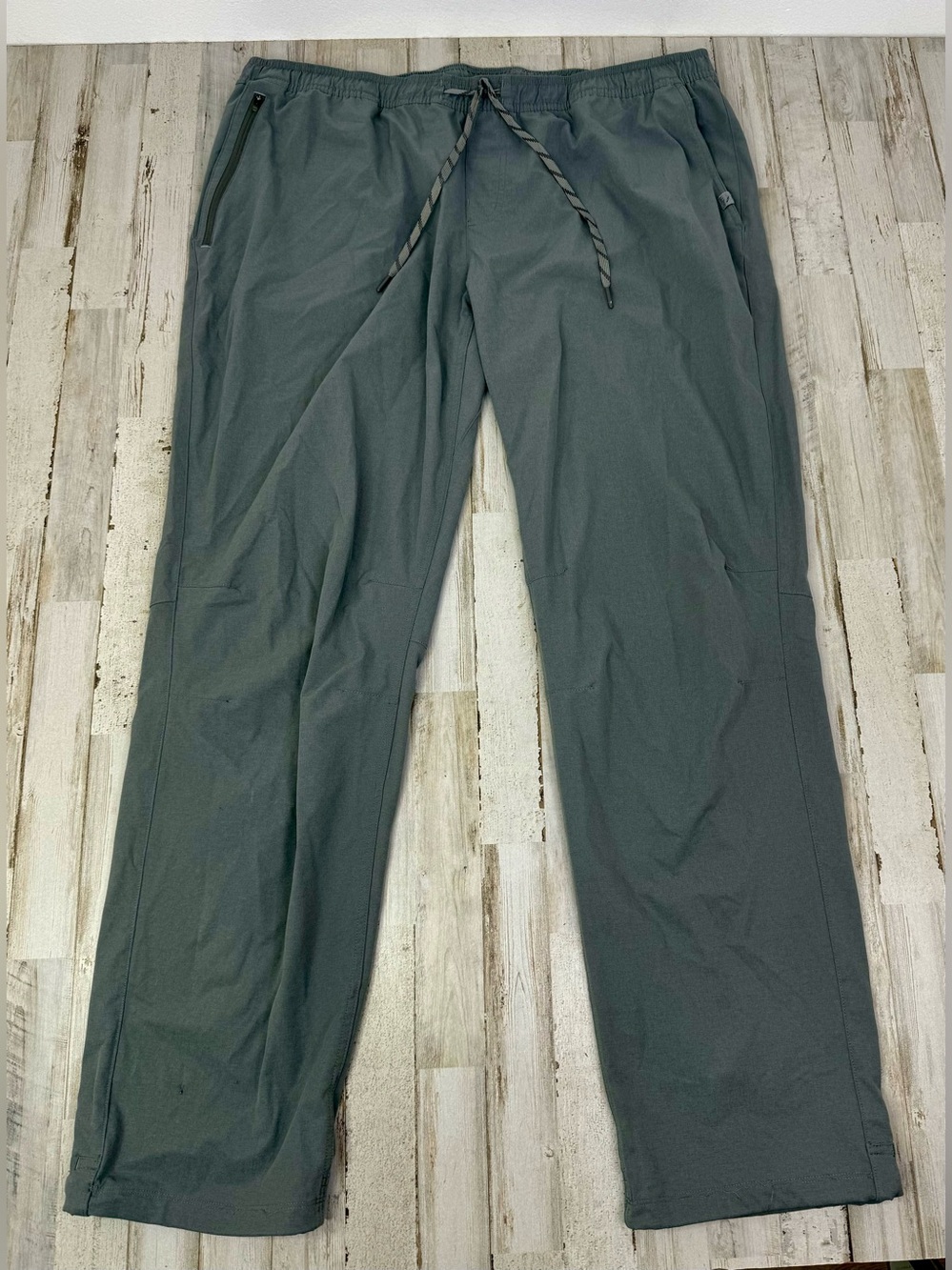L.L. Bean Jogger Pants Mens XXL Gray Standard Fit Elastic Waistband Drawstring
